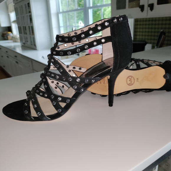 Michael Kors size 7 - Picture 1 of 3